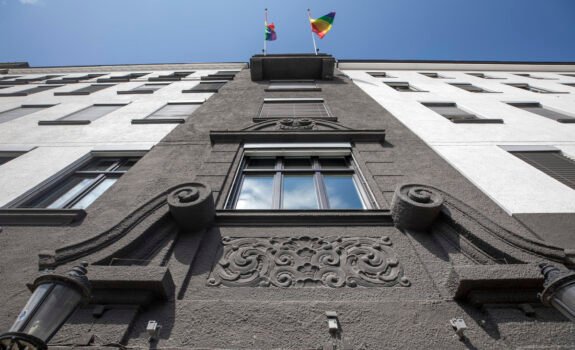 Jernbanetorget 4 detalj fasade