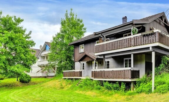 Hage Strømsveien 236A