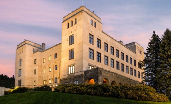 Kveldsbilde Kongsveien 30 Sjømannsskolen