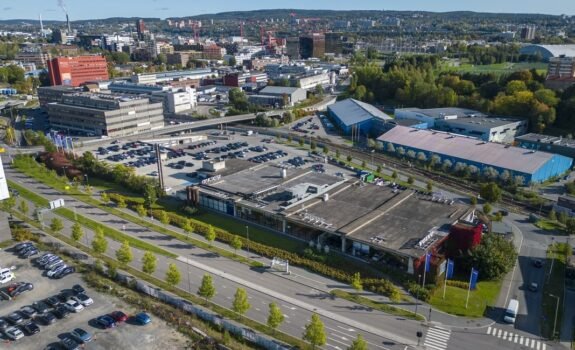 Dronefoto bileiendom Økernveien 115