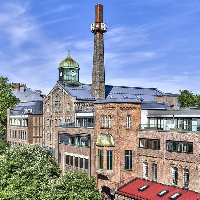 280 kvm | Kontorlokaler med utsikt, felles takterrasse, personalrestaurant og garasje