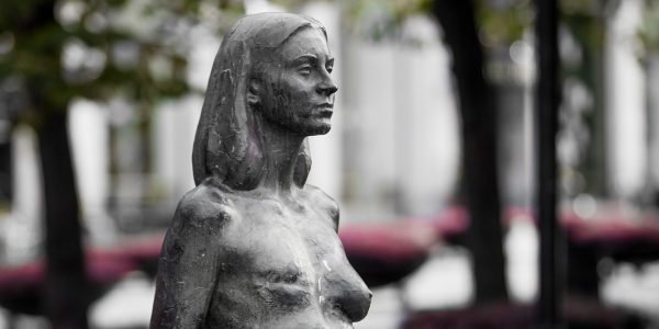Statue Cecilie brystkreft